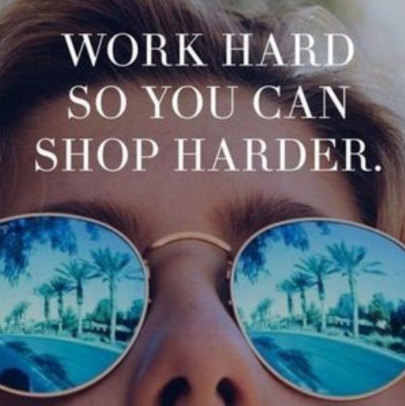 Meet your Posher, Mia - Picture 7 of 8